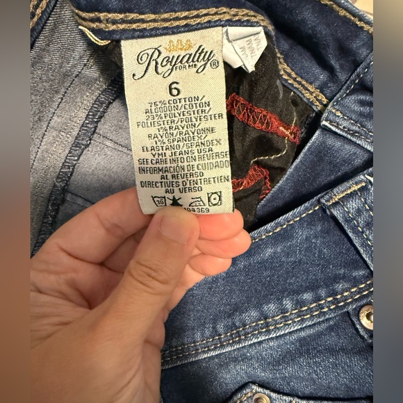 💸CLEARANCE 4/$15💸 Royalty For Me Dark Blue Ankle Jeans - Picture 6 of 6